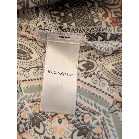 Maurices Boho Geometric Print Short Sleeve Blouse Size Small - Picture 6 of 6